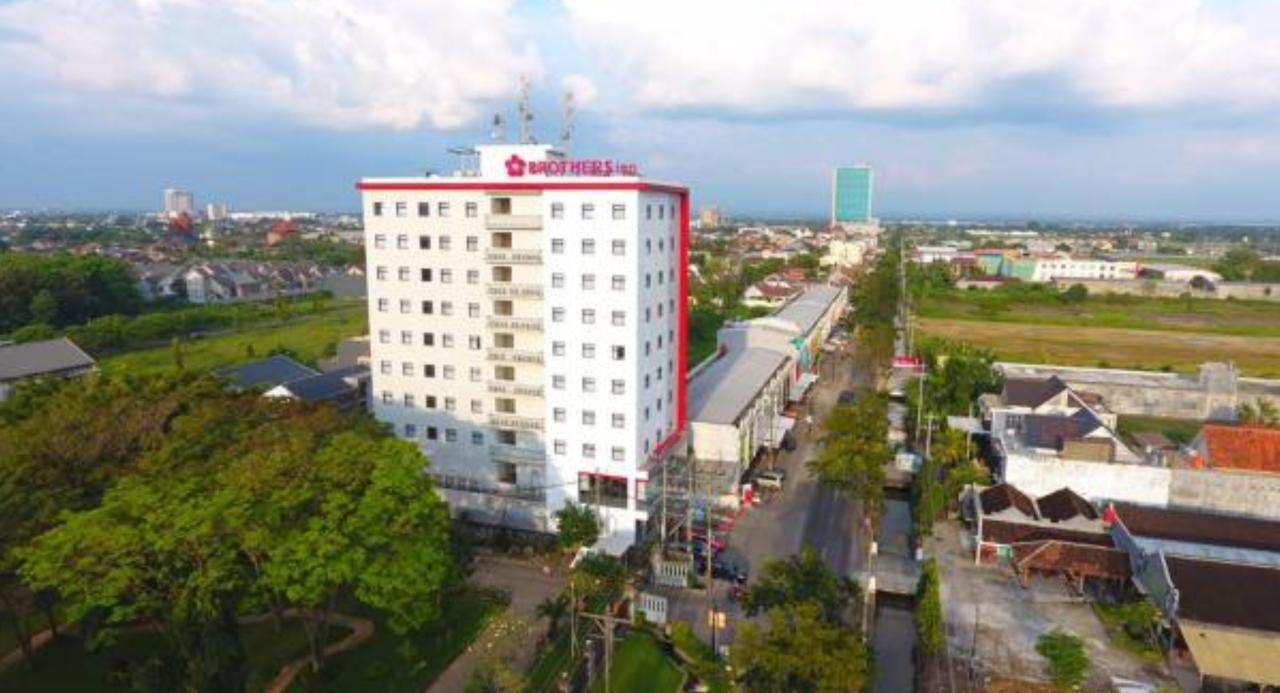Brothers Inn Sukoharjo Dış mekan fotoğraf