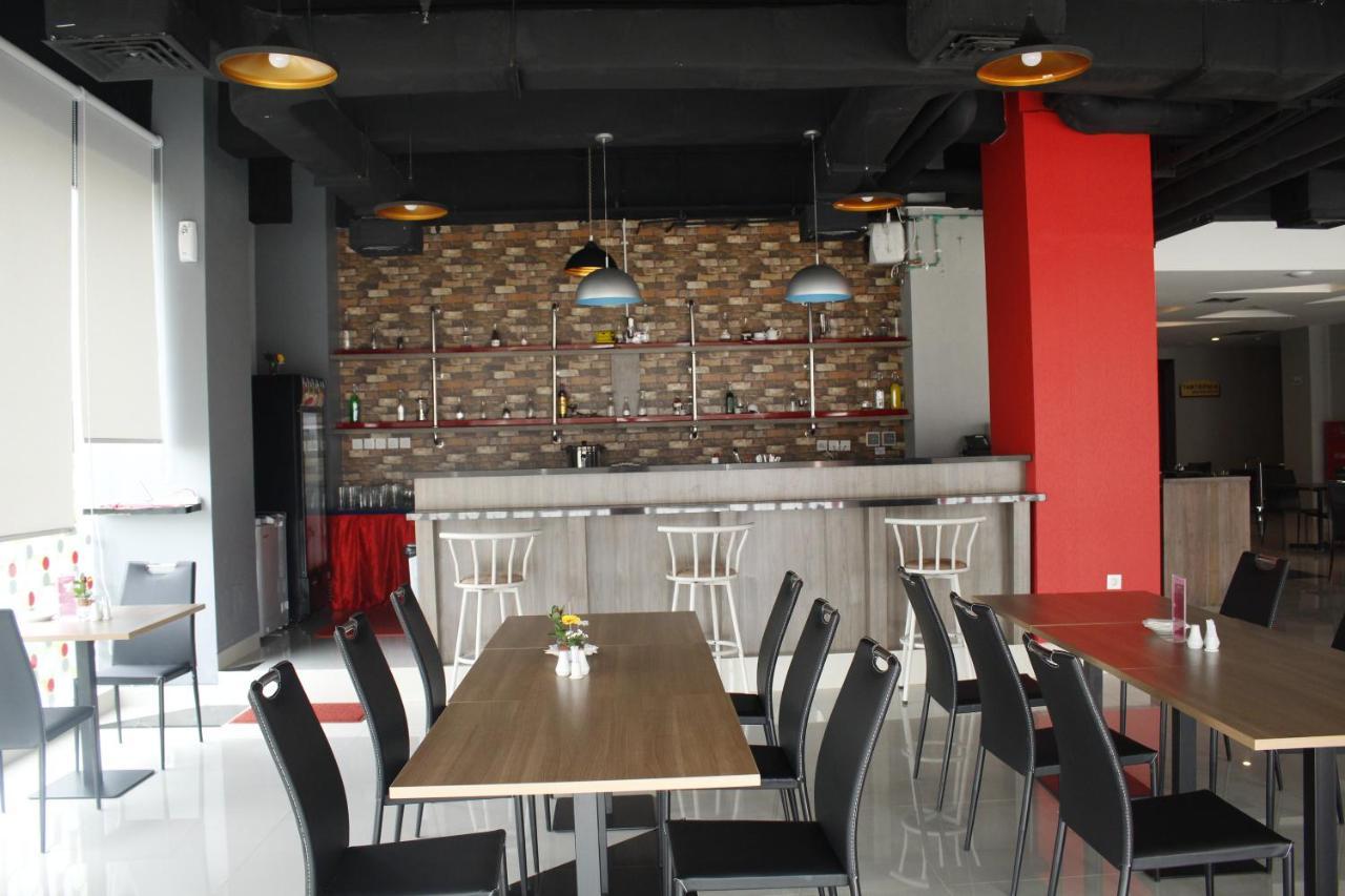 Brothers Inn Sukoharjo Dış mekan fotoğraf