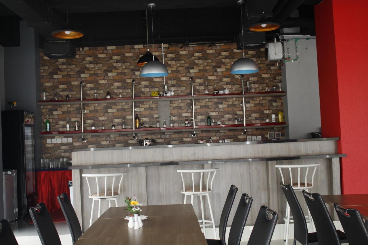 Brothers Inn Sukoharjo Dış mekan fotoğraf